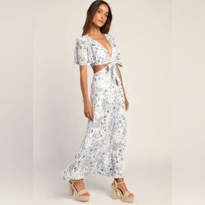 NWT Lulus White With Floral Blue Tie Front Maxi Dress Small
